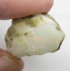 (bild för) Bra Pris Sällsynt Rå Oslipad Lystrande Somalisk Opal 31,42 carat Naturlig Kristall Mycket Fin Kvalitet & Färg Sprakande Köp Nu!