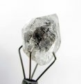 Good Price Genuine Uncut Diamond Quarts 8,18 carat Natural Crystal with Actinolite från Afganistan Purchase Now!