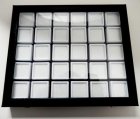 (bild för) Bra Pris Etui för ädelstenssamlingen med låsbart lock i glas, inklusive 30 st 30x30 mm box. Storlek på lådan är 230x190 mm Köp Nu!