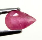 (bild för) Bra Pris Mycket Fin Rosaaktigt Röd - Purpur Röd Rubin 0,45 carat Dropp Slipad Fin Lyster & Prisvärd Kvalitet från Madagaskar Köp Nu!