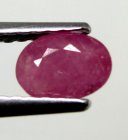 (bild för) Bra Pris Mycket Fin Rosaaktigt Röd - Purpur Röd Rubin 0,49 carat Oval Slipad Fin Lyster & Prisvärd Kvalitet från Madagaskar Köp Nu!