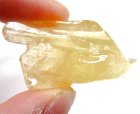 (bild för) Bra Pris Spännande Rå Oslipad Vacker Honungs Kalcit 17,0 gram Naturligt Brottstycke Bit Transparent & Skarp Färg från Brasilien Köp Nu