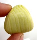 (bild för) Bra Pris Trumlad Polerad Mycket Fin Gul Serpentin 14 gram Topp Kvalitet & Färg Köp Nu!