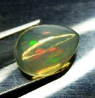 (bild för) Bra Pris Topp Lyster Etiopisk Opal 1,93 carat Dropp Cabochon Slipning Topp Kvalitet Köp Nu!