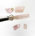 (bild för) Bra Pris Parti 5 st Rå Oslipad Rosa Turmalin 5,89 carat Naturlig Kristall från Kunar Afganistan Köp Nu!