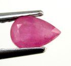 (bild för) Bra Pris Mycket Fin Rosaaktigt Röd - Purpur Röd Rubin 0,50 carat Dropp Slipad Fin Lyster & Prisvärd Kvalitet från Madagaskar Köp Nu!