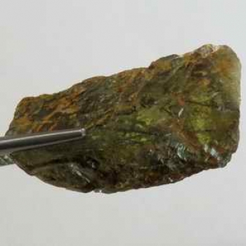 Rå Sphene 19,21 Ct Naturlig Kristall 25x12x7 mm