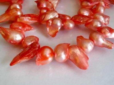 Orange Sötvattenspärlor Blister 13-17mm 37-39cm/str.