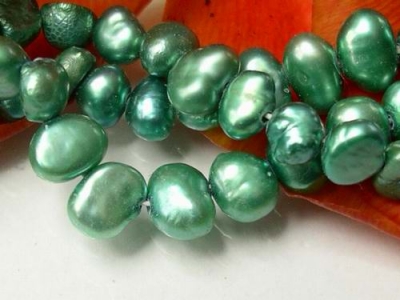 Mintgrön Sötvattenspärlor Nugget 3-4 mm 37-39 cm/str.