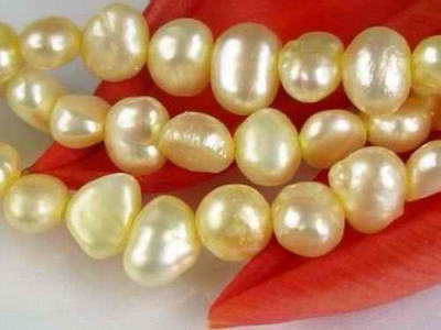 Ljusgula Sötvattenspärlor Nugget 3-4 mm 37-39 cm/str.