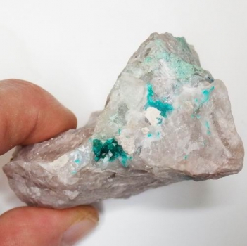 Bra Pris Sällsynt Mycket Fin Mindre Kristaller av Dioptas med Plancheit på Kvarts 114,9 gram Synnerligen Populär Vacker Samlar mineral från Kaokoveld, Namibia Köp Nu!