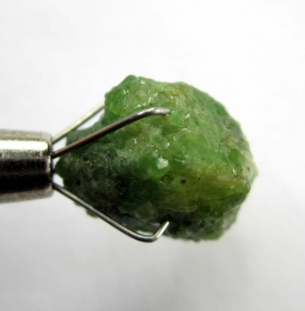 Good Price Pakistan Demantoid Garneth 8,63 carat Natural Crystal Nice Quality Purchase Now!