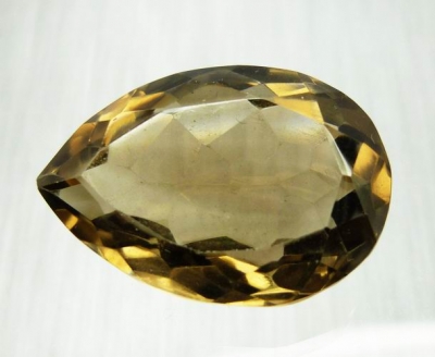 Bra Pris Fin Kvalitet Rök kvarts 23,90 carat Dropp Slipning Topp Lyster från Brasilien Köp Nu!