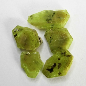 Bra Pris Parti 5 st Oslipad Brasiliansk Krysoberyll 8,71 carat Fin Färg Naturlig Kristall Köp Nu!