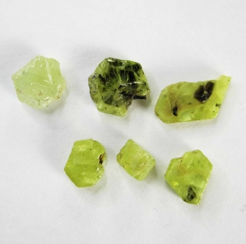 Bra Pris Parti 6 st Oslipad Brasiliansk Krysoberyll 7,46 carat Fin Färg Naturlig Kristall Köp Nu!