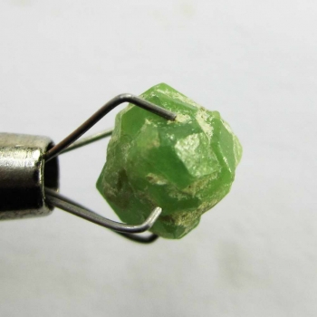 Good Price Pakistan Demantoid Garneth 2,74 carat Natural Nice Shape Crystal Good Quality Purchase Now!