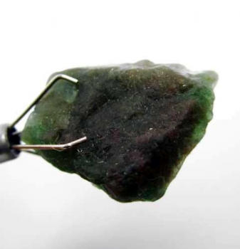 Bra Pris Fin Oslipad Grön Apatit 12,83 carat Naturlig Kristall från Madagaskar Köp Nu!
