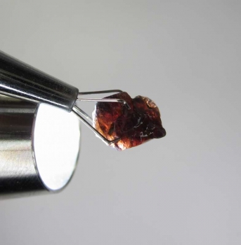 Bra Pris Sällsynt Obehandlad Intressant Mörk rödbrun Spinell 5,45 carat Naturlig Kristall från Mogok Burma Köp Nu!