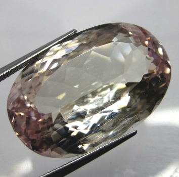 Bra Pris Mycket Fin kvalitet Snygg Rosa Kunzit 37,05 carat Oval Slipning Fin Lyster från Afganistan Köp Nu!