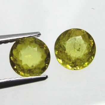 Bra Pris Parti 2 st Lystrande Gulgrön Sphene (Titianit) 1,32 carat Rund Slipad Mycket Fin Kvalitet från Madagaskar Köp Nu!