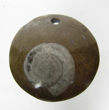 Bra Pris Unikt Smycke Fossil Ammonit i Matrix 13,65 gram Polerat Hänge med Hål från Marocko Köp Nu!
