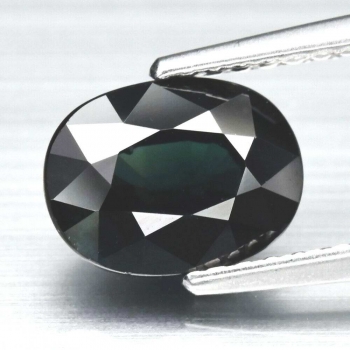 Bra Pris Mycket Fin Kvalitet Djup Blå Grön Safir 2,07 carat Oval Slipning Härlig Färg&Lyster från Nigeria Köp Nu!