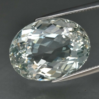 Bra Pris Stor Obehandlad Naturligt Ljus Grön Topas 35,33 carat Oval Slipning Topp Kvalitet & Lyster fr Brasillien Köp Nu!