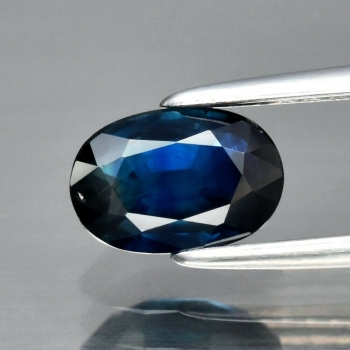 Bra Pris Fin Kvalitet Vacker Blå Safir 0,88 carat Oval Slipning Härlig Färg&Lyster från Nigeria Köp Nu!