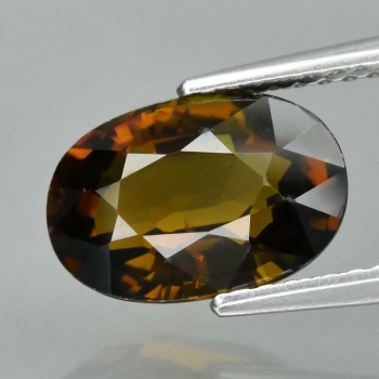 Bra Pris Mycket Fin Kvalitet Sällsynt Mali Grossular Granat 2,92 carat Oval Slipning från Mali Köp Nu!