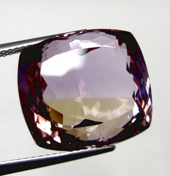Bra Pris Obehandlad Mycket Vacker Ametrin 21,76 carat Kudd Slipning Topp Kvalitet  & Lyster från Bolivia Köp Nu!
