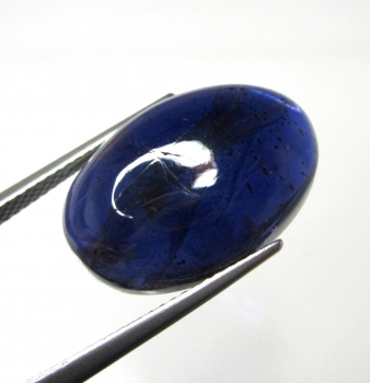 Bra Pris Mycket Fin Färg Blå Violett Iolit 15,05 carat Oval Cabochon Slipning Bra Kvalitet från Tanzania Köp Nu!