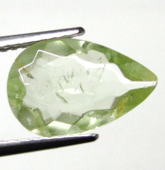 Bra Pris Mycket Vacker Gulaktig Grön Heliodor (Beryll) 2,34 carat Dropp Slipning Fin Kvalitet från Madagaskar Köp Nu!