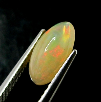Bra Pris Topp Lyster Etiopisk Opal 0,79 carat Navett Cabochon Slipning Mycket Fin Kvalitet Köp Nu!