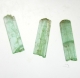 Bra Pris Parti 3 st Rå Sällsynt Blåaktigt Grön Smargad Kristall 2,27 carat Naturlig Kristall Transparent-Transl. Afghan Köp Nu!