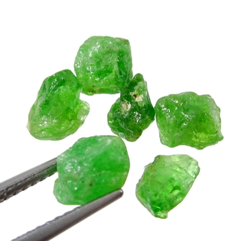 Bra Pris Parti 6 st Mycket Sällsynt Intensiv Grön Tsavorit Granat 7,18 carat Naturlig Kristall Topp Kvalitet från Tanzania Köp Nu!