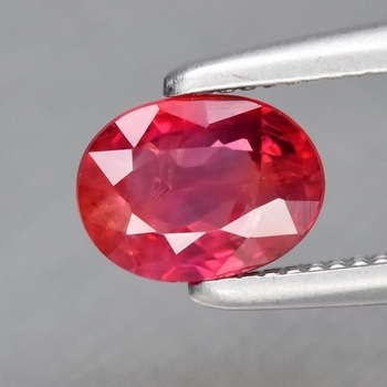 Bra Pris Lystrande Vacker Purpur Rosa Safir 0,57 carat Oval Slipning Mycket Fin Kvalitet Tanzania Köp Nu!
