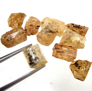 Bra Pris Parti 10 st Rå&Oslipad Äkta Imperial Orange Topas 35,72 carat Naturlig Kristall Obehandlad från Ouro Preto Brasilien Köp Nu!