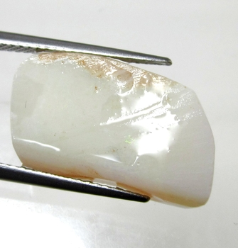 Bra Pris Mycket Fin Rå Oslipad Solid Opal 8,95 carat Naturlig Kristall/Bit Bra Lyster & Kvalitet från Lightning Ridge Australien Köp Nu!