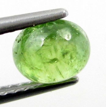 Bra Pris Mycket Fin Grön Tsavorit Granat 1,21 carat Oval Cabochon Mycket Bra Slipning & Lyster från Tanzania Köp Nu!