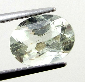 Bra Pris Mycket Vacker Ljus Gulaktig Grön Heliodor (Beryll) 1,79 carat Oval Slipning Fin Kvalitet från Brasilien Köp Nu!