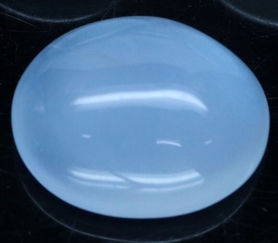 Bra Pris Fin Kvalitet Afrikansk Lavender Grå Blå Kalcedon 10,26 carat Oval Cabochon Slipning Fin Färg & Lyster Köp Nu!