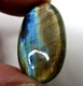 Bra Pris Mycket Fin Kvalitet Regnbågs Lystrande Labradorit 39,07 carat Oval Cabochon Slipning Suverän Lyster & Färgspel från Madagaskar köp Nu!
