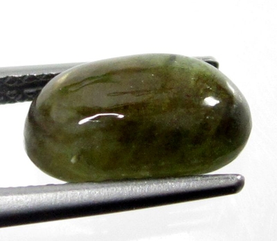 Bra Pris Fin Behandlad Djup Grön Safir 3,49 carat Oval Cabochon Slipning Bra Kvalitet & Färg från Madagaskar Köp Nu!