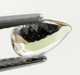 Bra Pris Mycket Sällsynt Vacker Violettaktigt Gul Zoisit 0,57 carat Dropp Slipad Mycket Bra Lyster & Kvalitet från Tanzania Köp Nu!