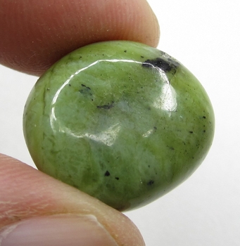 Bra Pris Mycket Vacker Trumlad Polerad Grön Nefrit Jade 6,61 gram Bra Kvalitet & Färg från Pakistan Köp Nu!