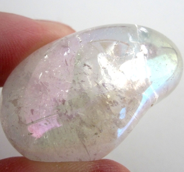 Bra Pris Mycket Fin Kvalitet Polerad Trumlad Bergskristall Angel Aura 20-25 gram Helt Transparent från Brasilien Köp Nu!