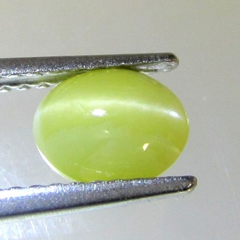 Bra Pris Vacker Mycket Sällsynt Krysoberyll Kattöga 1,41 carat Oval Cabochon Slipning Samlarsten Skarpt Öga från Sri Lanka Köp Nu!