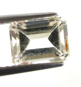 Bra Pris Mycket Vacker Gulaktig Grön Heliodor (Beryll) 1,71 carat Oktagon Slipning Fin Kvalitet & Lyster från Brasilien Köp Nu!