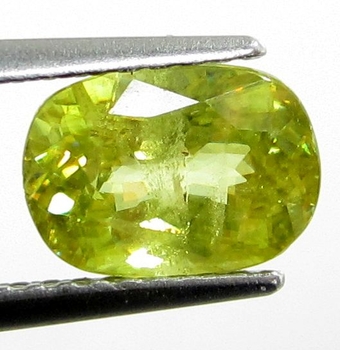 Bra Pris Mycket Vacker Neon Gulgrön Sphene (Titianit) 1,68 carat Oval Slipad Mycket Fin Kvalitet & Lyster från Madagaskar Köp Nu!