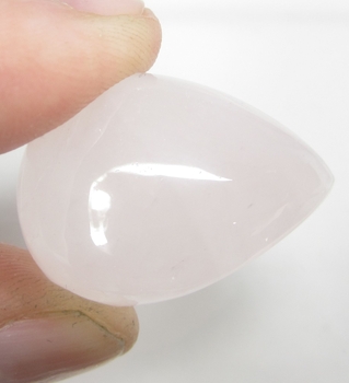 Bra Pris Mycket Vacker Rosen Kvarts 55,18 carat Dropp Cabochon Slipning Fin Färg & Kvalitet från Brasilien Köp Nu!